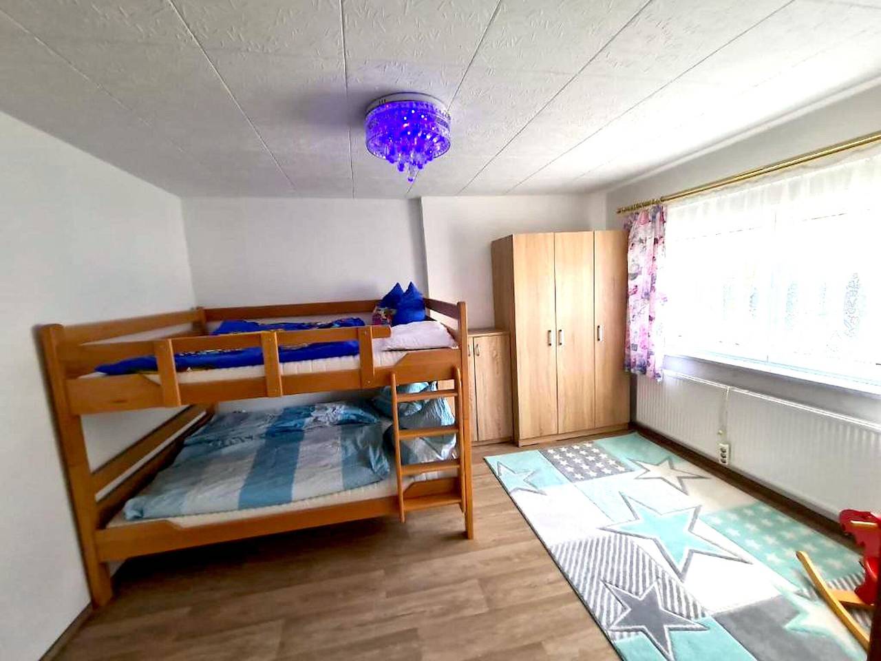 Ferienhaus in Bärenstein bei grünen Hügeln in Bärenstein, Erzgebirge