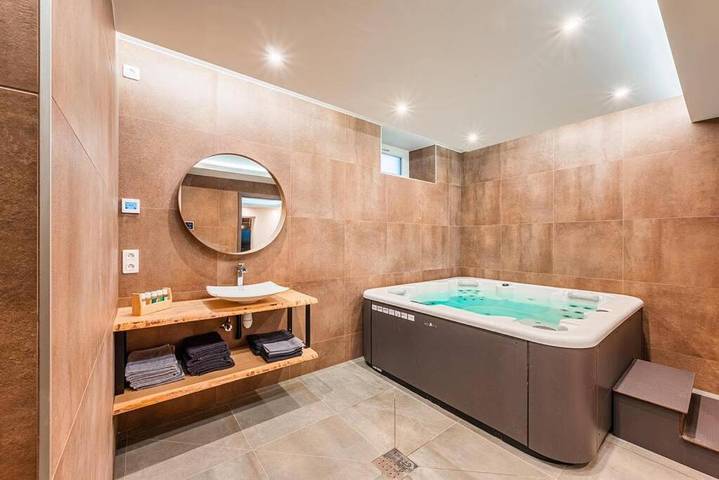 Appartement de vacances pour 6 personnes, avec sauna et jacuzzi