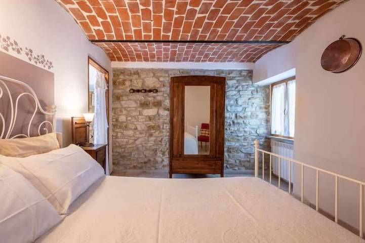 Gîte pour 2 personnes, avec jardin et piscine à Monastero Bormida - 4