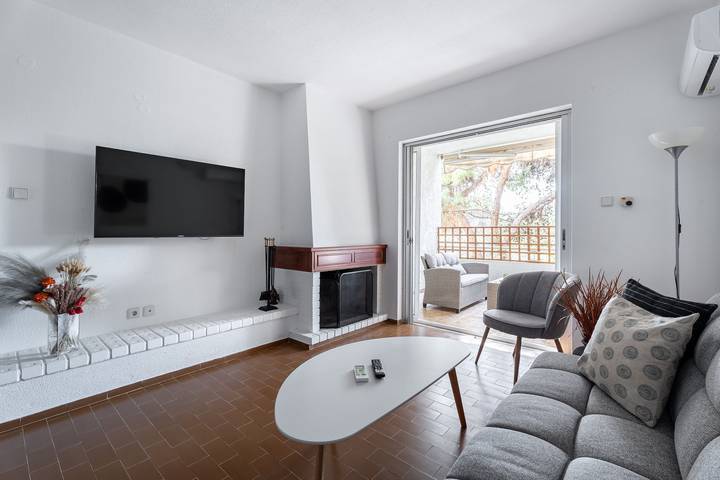 Gîte pour 5 personnes, avec jardin et balcon dans Anavissos - 2