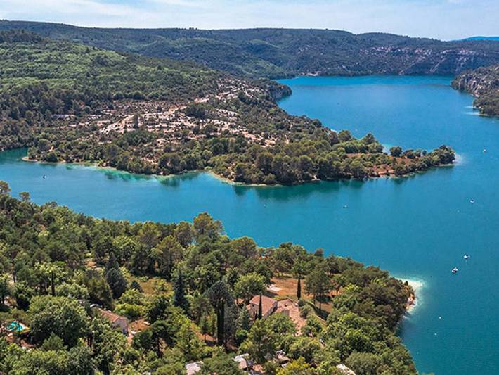 Camping für 4 Personen, mit Terrasse in Alpes-de-Haute-Provence