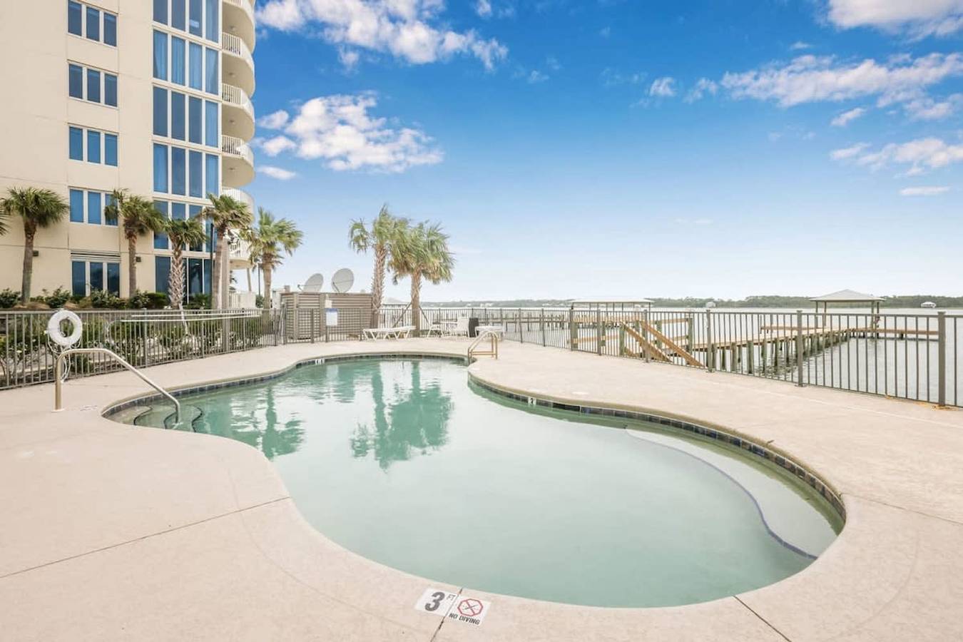 Life s Porpoise  A steps from beach  pool in Gulf Shores, Mobile Bay