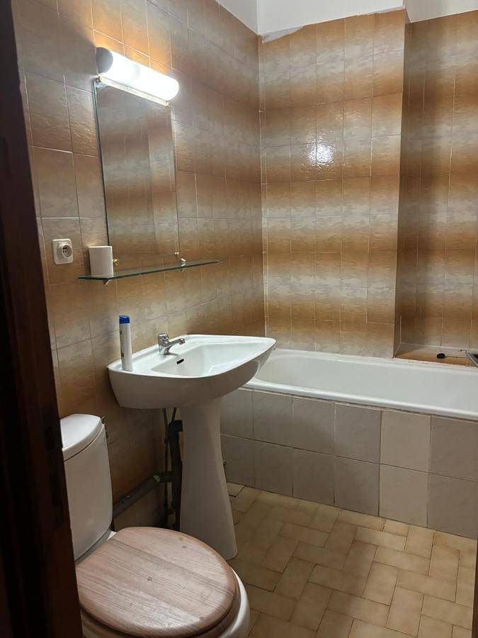 Appartement entier, Appartement mignon in Beaucaire, Région de Nîmes