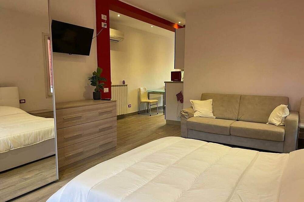 Apartamento entero, Arvén Crimson - studio apartment 15 min. from Venice in Mestre, Venecia