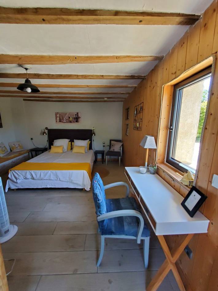 Location de vacances pour 2 personnes, avec jardin et jacuzzi dans Saint-Amand-Montrond - 4