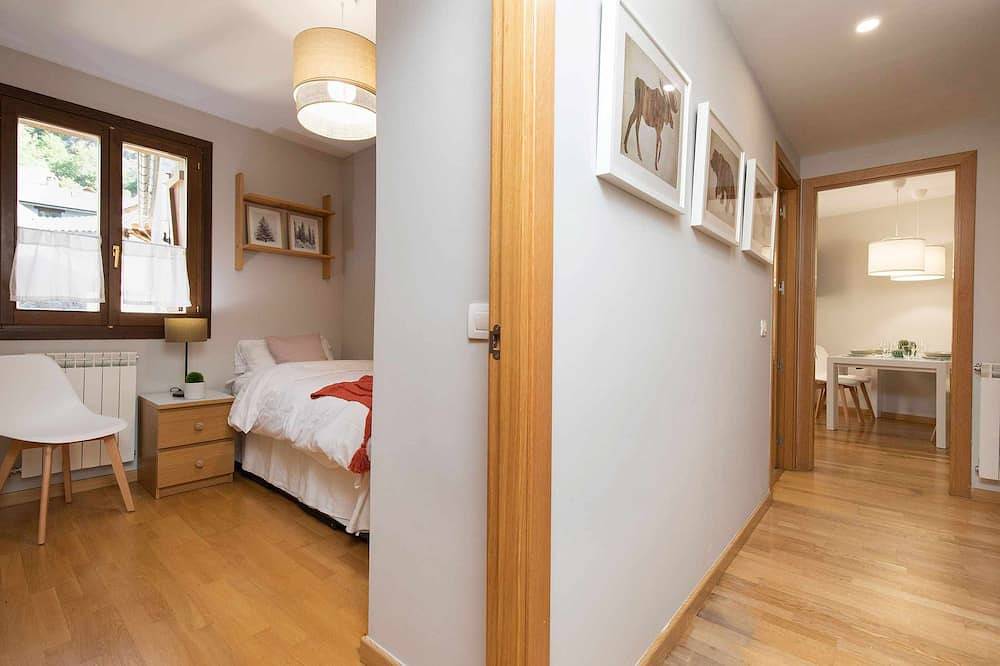 Entire apartment, Casa de La Laguna by Bevalle in Panticosa (Ski), Panticosa