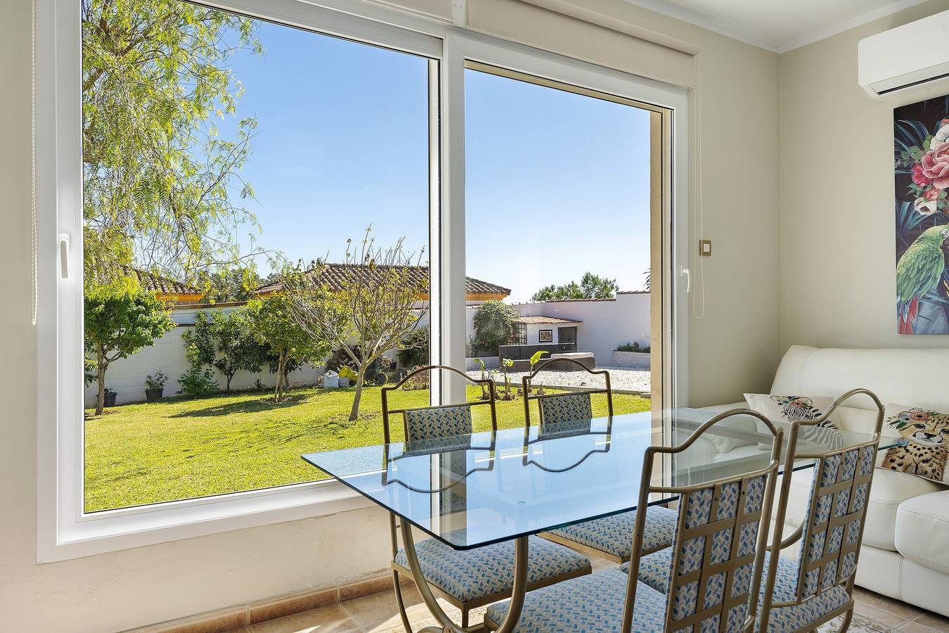 Villa „Armonia“ mit privatem Pool, Terrasse und Wlan in Chiclana de la Frontera, Costa de la Luz