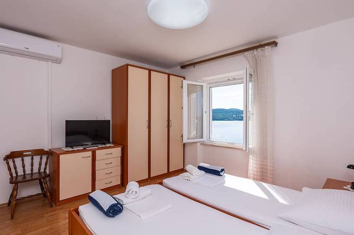 Villa pour 4 personnes, avec terrasse et jardin à Lozica - 3