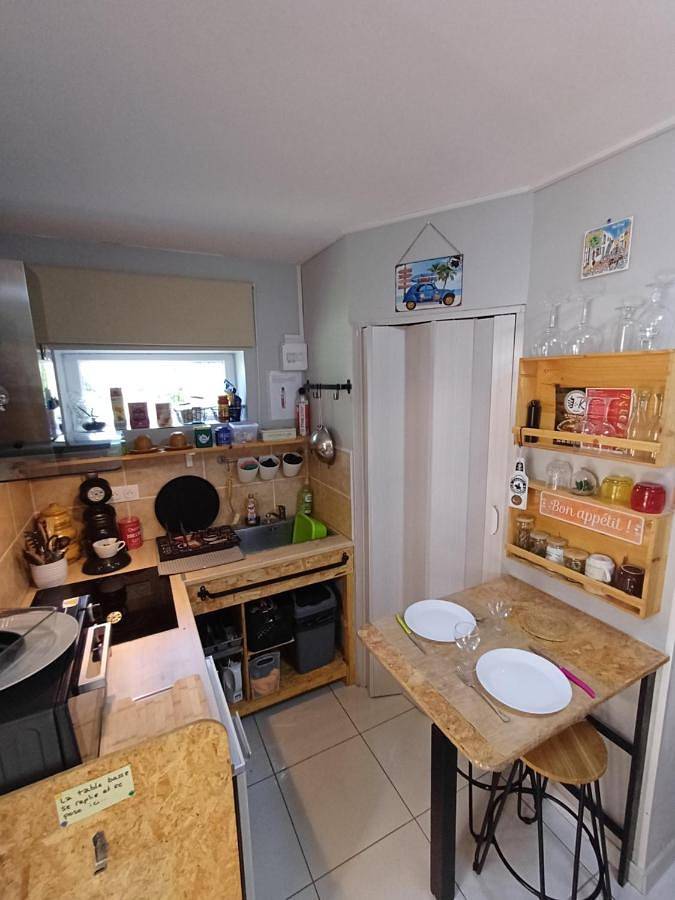 Gîte pour 2 personnes, avec terrasse ainsi que piscine et vue, animaux acceptés à Quissac - 2
