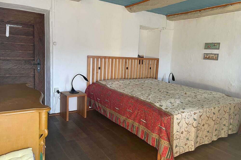 Rustico mit traumhaftem Blick über den See in Brione sopra Minusio, Tessiner Alpen