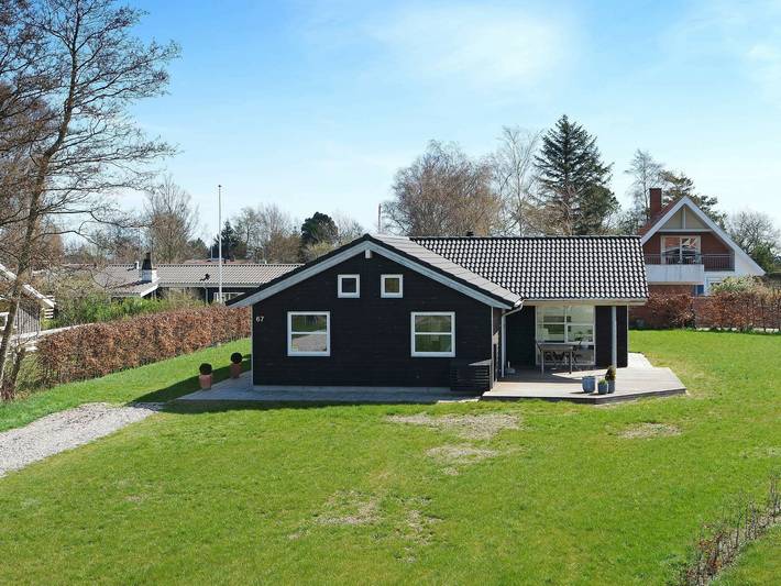 Ferienhaus für 10 Personen, mit Whirlpool und Garten sowie Terrasse, kinderfreundlich in Øster Hurup - 3