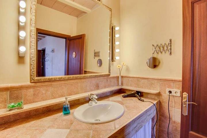 Villa pour 10 personnes, avec balcon ainsi que vue et piscine à Madrid - 3