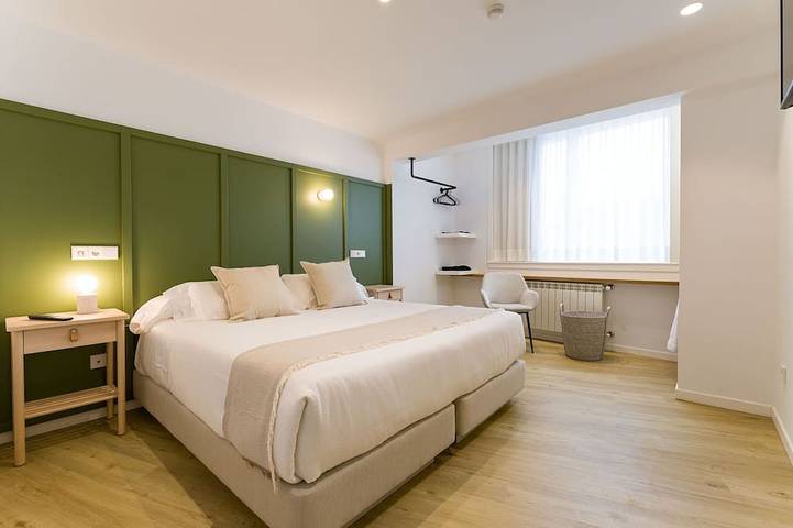 Entire apartment, Double Family Apartment in Santiago de Compostela, La Coruña Province