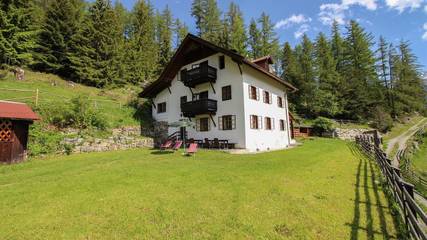 Ferienhaus für 10 Personen, mit Garten und Balkon im Ötztal