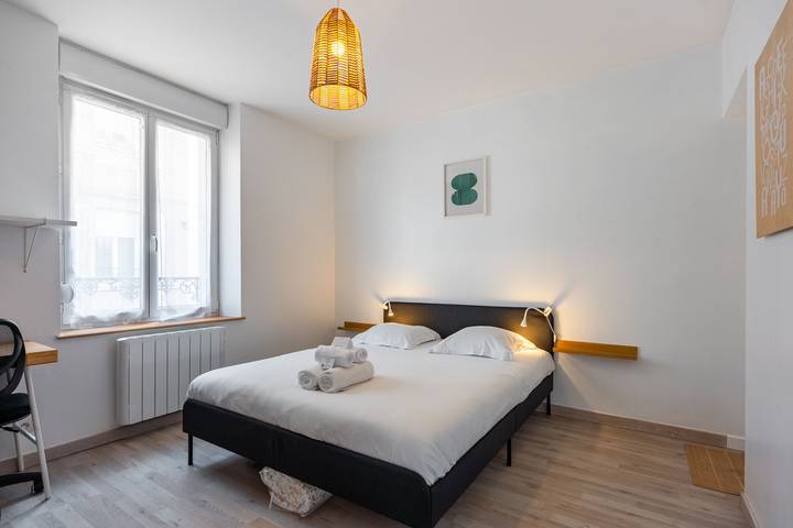 Appartement entier, L'agréable de Pierre - 900 m de la gare in Nancy, Région de Nancy