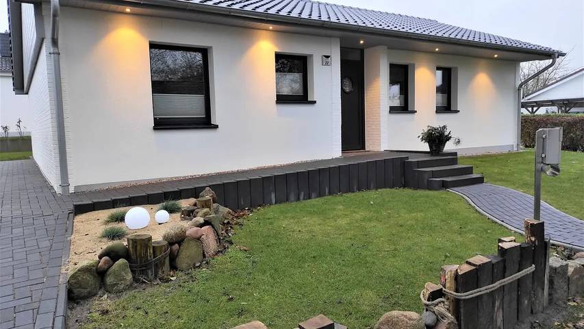 Ferienhaus für 4 Personen, mit Garten und Balkon in Büsumer Deichhausen - 3