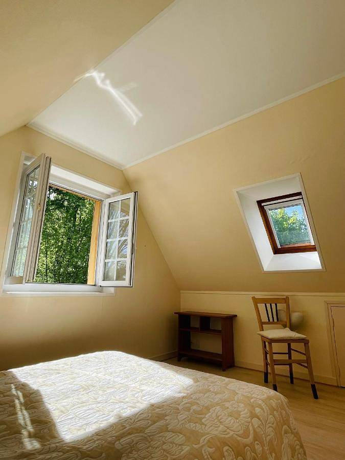 Location de vacances pour 6 personnes, avec jardin et piscine à Turenne - 3