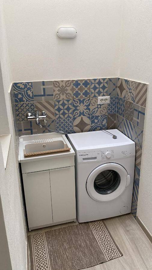 Location de vacances pour 3 personnes, animaux acceptés à Sampieri - 2