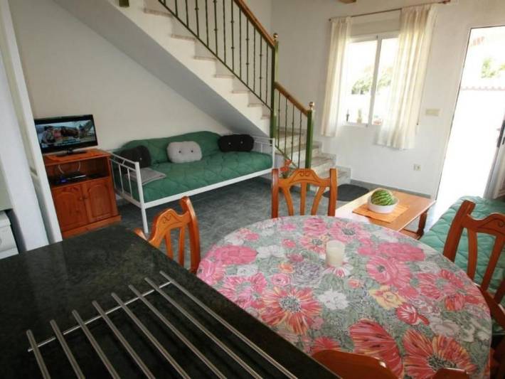 Ferienhaus für 6 Personen, mit Garten und Terrasse sowie Pool