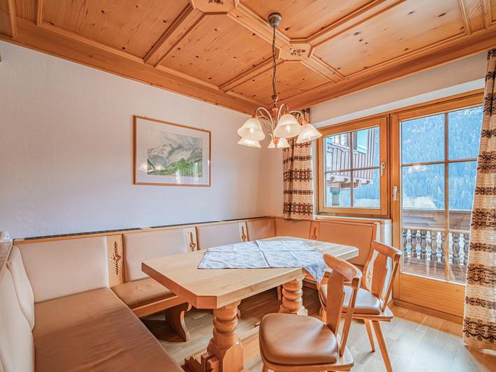 Ferienwohnung für 5 Personen, mit Balkon und Terrasse in den Kitzbüheler Alpen - 3