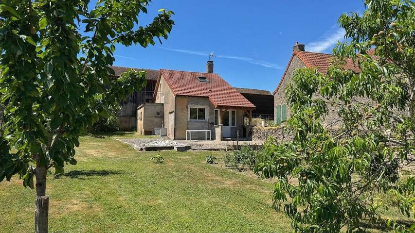Location de vacances pour 6 personnes, avec jardin et vue dans Jugy - 4