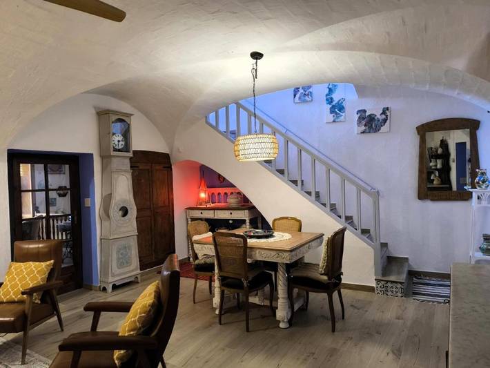 Gîte pour 4 personnes, avec vue et terrasse, animaux acceptés à Garriguella - 3