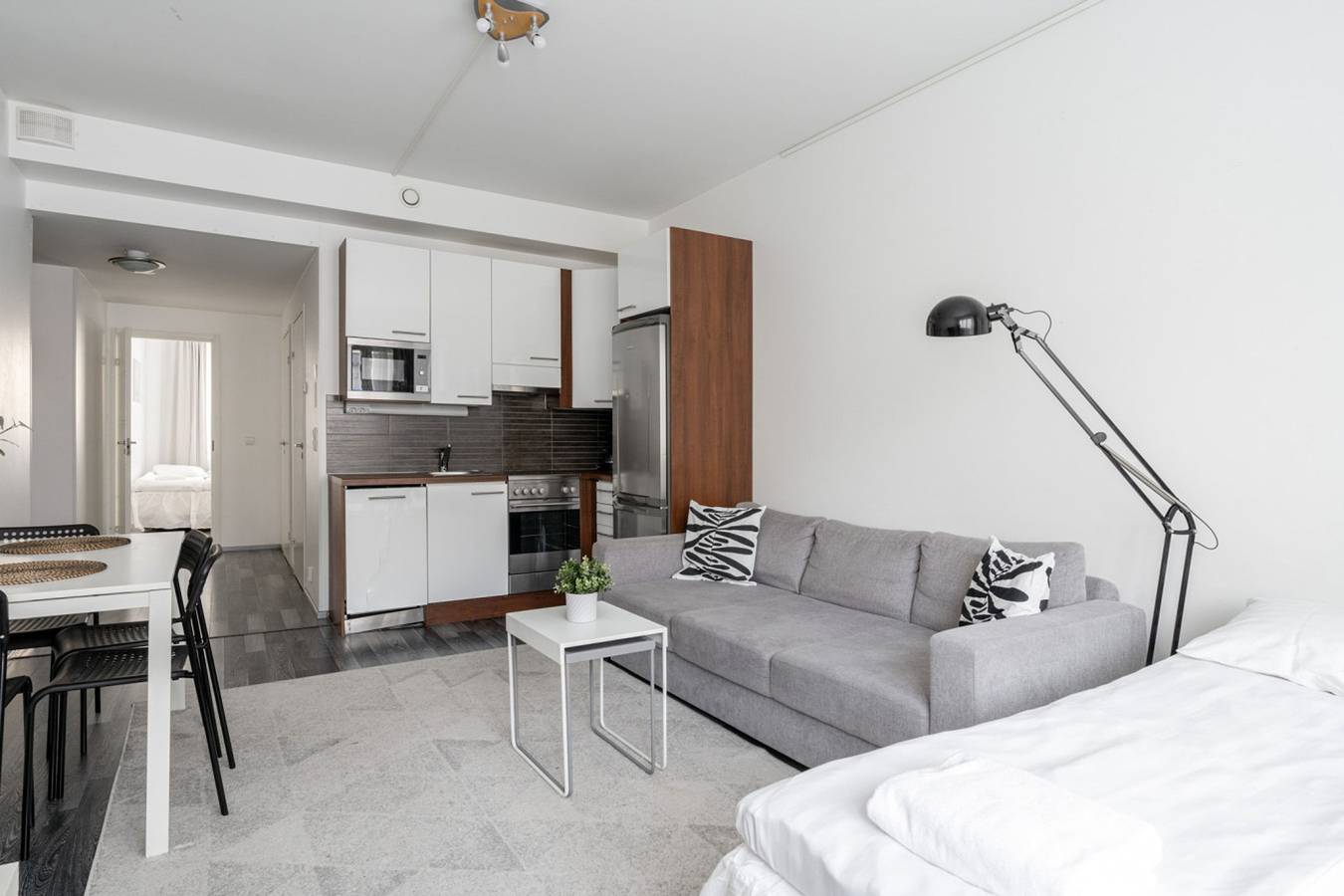 Ganze Wohnung, Top Location 1Br Apt | Private Sauna | Sleeps 8 | "Koskipuisto" in Pirkanmaa