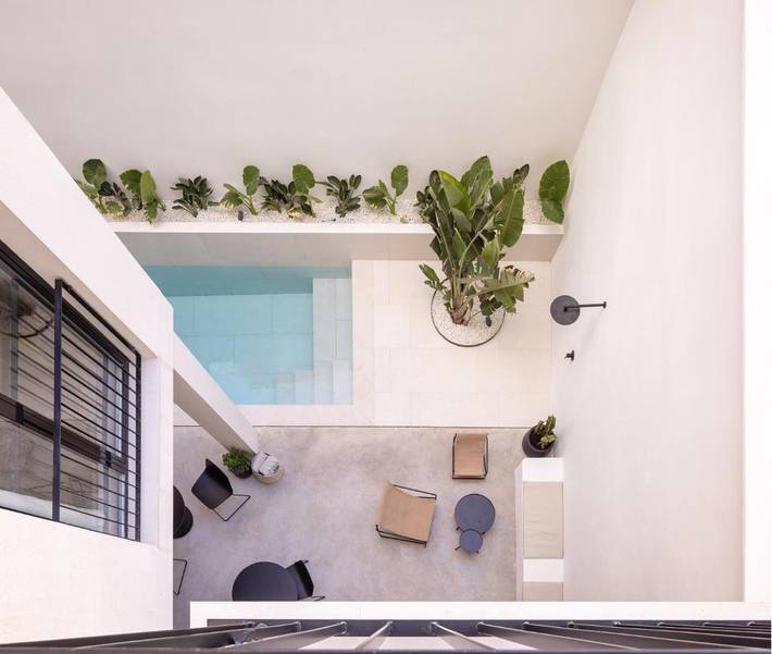 Hotel para 2 personas, con terraza y vistas además de piscina y jardín - 1