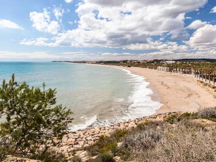 Casa rural para 8 personas, con balcón en Creixell - 4