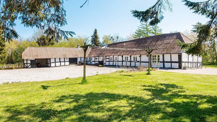Ferienhaus für 8 Personen, mit Terrasse, mit Haustier in Grenaa