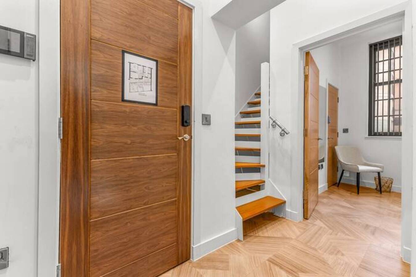 Entire apartment, Flat 205 · Duplex Flat Perfect For Couples - Walk To City - Pass the Keys in Greater Manchester