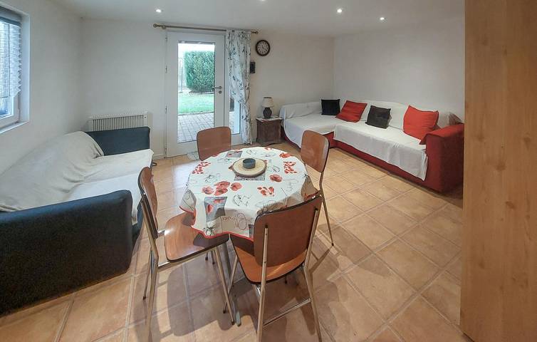 Location de vacances pour 3 personnes, avec jardin et terrasse à Bléré - 2