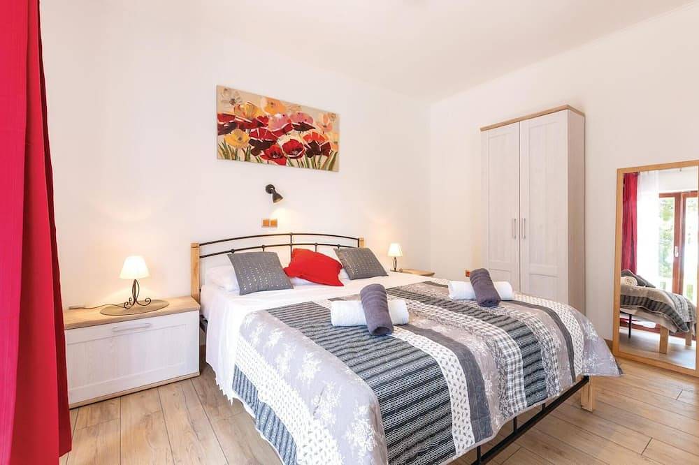 Geheel appartement, Gezellig appartement in Jesenice in Jesenice, Split-Dalmatië