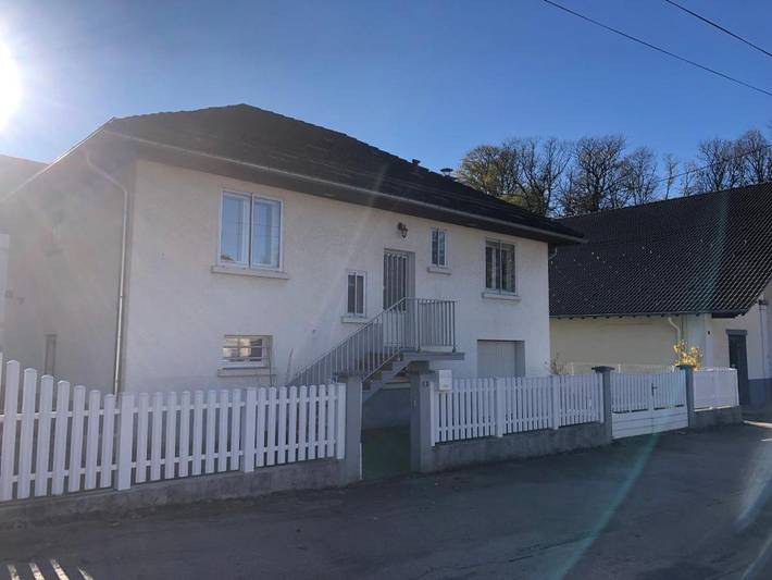 Gîte pour 2 personnes, avec jardin et terrasse dans Office De Tourisme De Maiche Le Russey