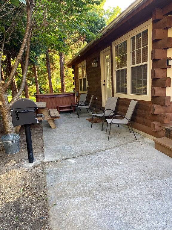 Holiday rental for 8 people, with balcony and hot tub in Dollywood