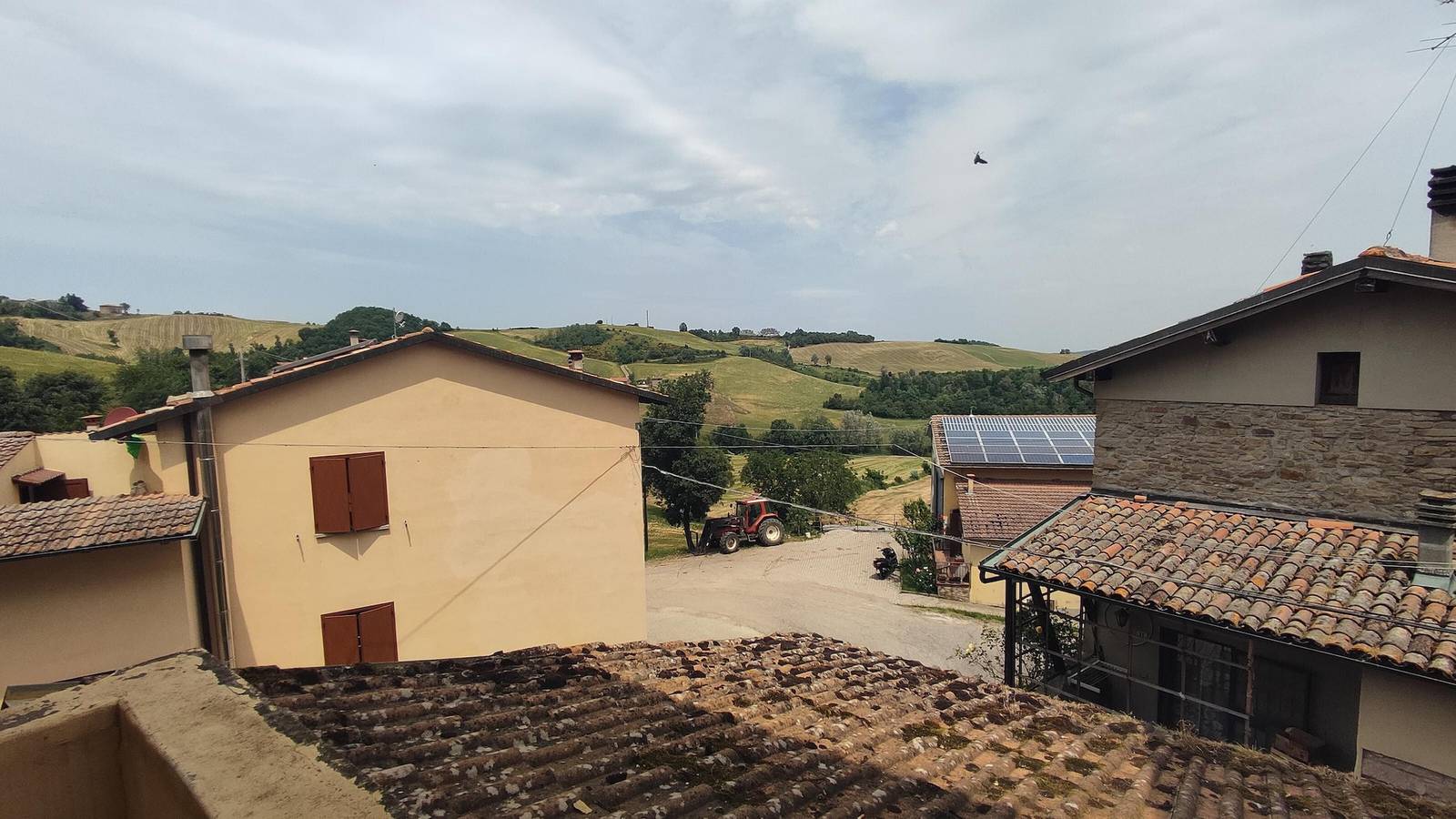 Ferienhaus 'Gnazzano Home 1' mit Bergblick, Wlan und Klimaanlage in Loiano, Bologna Provinz