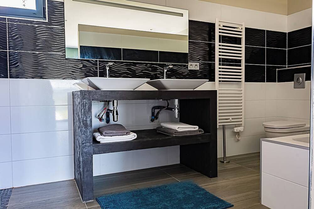 Luxusvilla, beheizter Pool, Fitnessraum und Sauna in Saint-Privat-de-Champclos, Alès und Umgebung
