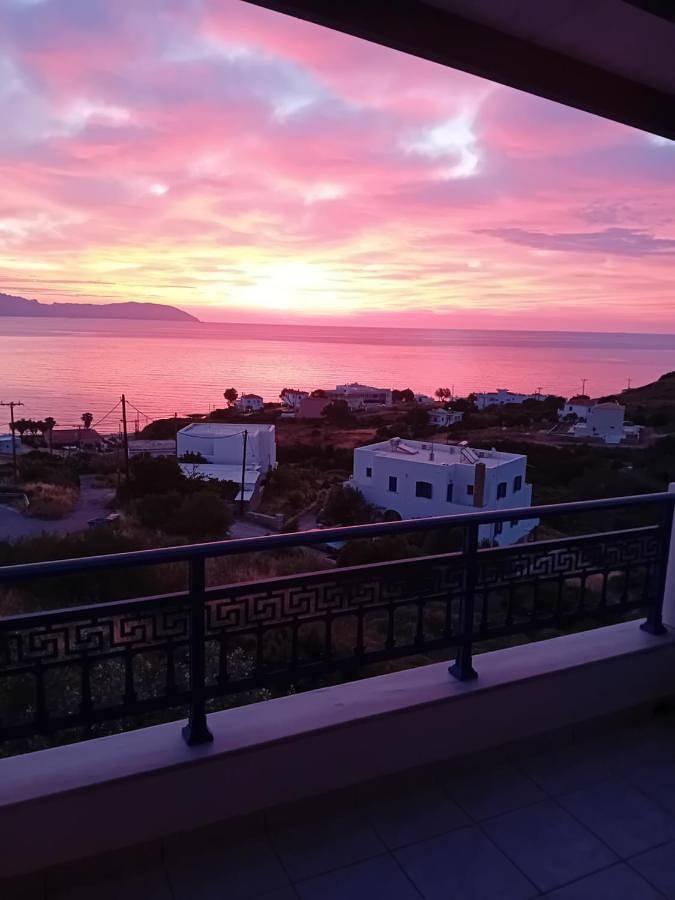 Gîte pour 3 personnes, avec vue et jardin dans Cythère - 2