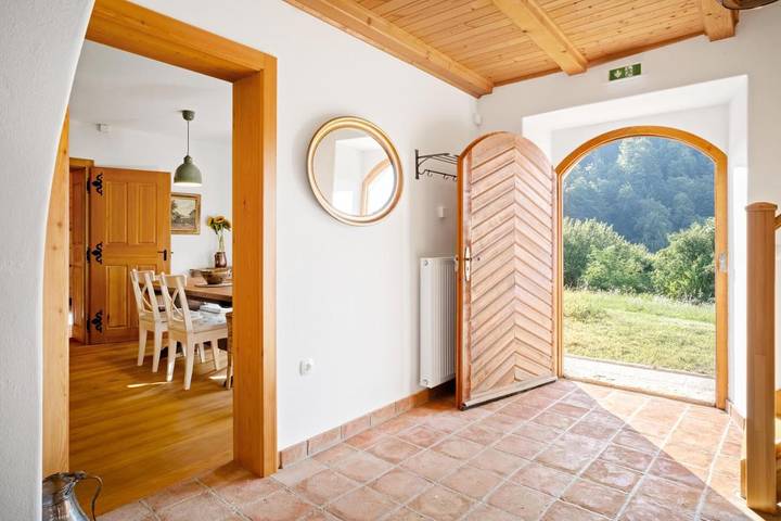 Ferienhaus für 9 Personen, mit Ausblick und Garten - 1