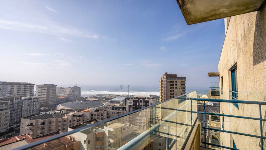 Ganze Wohnung, Ferienwohnung für 6 Personen mit Balkon in Povoa de Varzim, Porto Distrikt