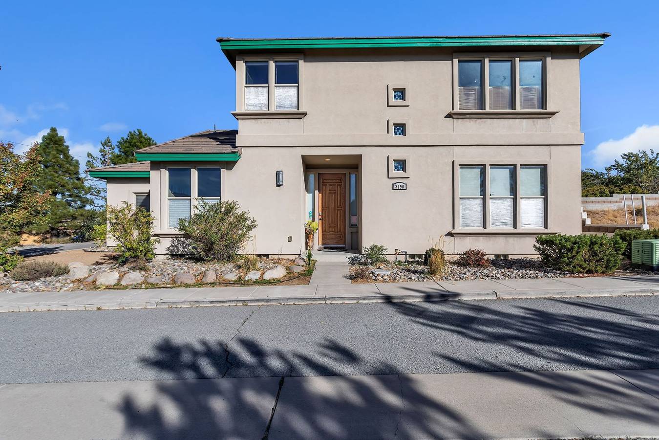 Beautiful Sunsets at 3Br Villa in Reno in Reno, Nevada