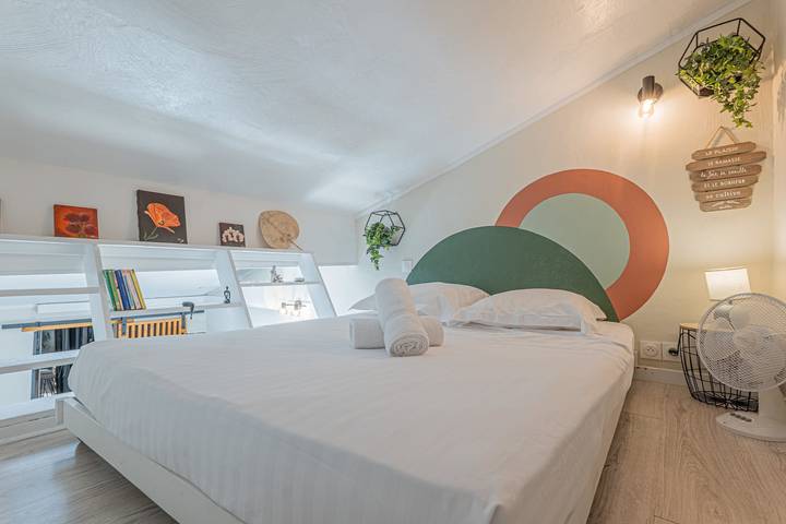 Gîte pour 2 personnes, adapté aux familles dans Bowling Acropolis Nice - 4