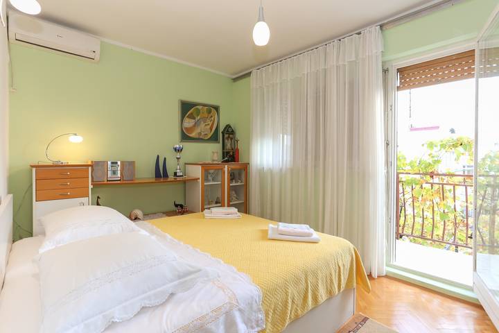 Apartament wakacyjny dla 6 osób, z balkon/ taras w Trogir