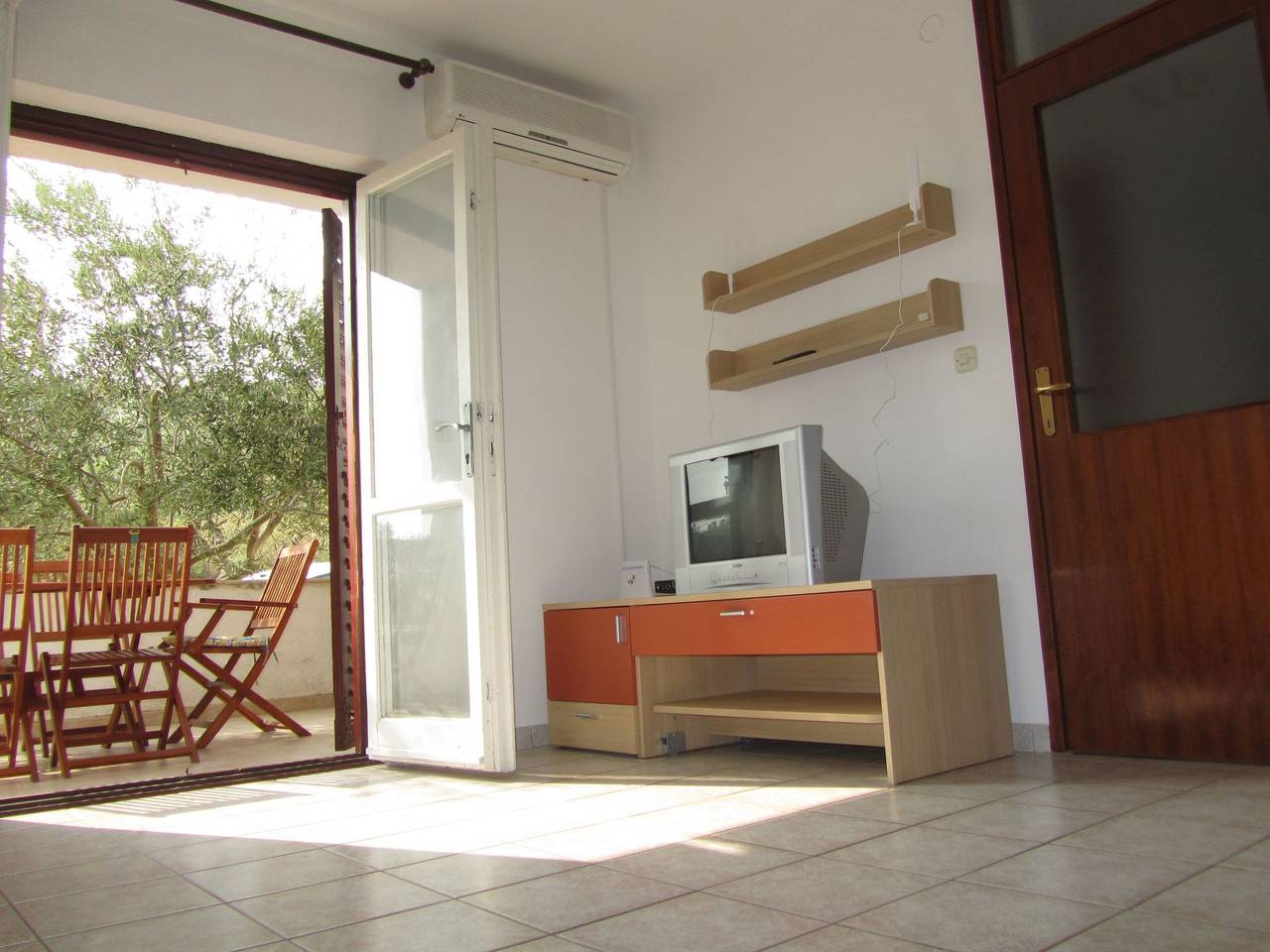 Hel leilighet, Mit Terrasse in Slatine, Čiovo