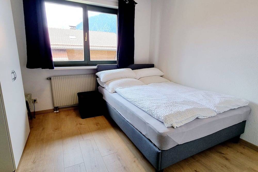 Ganze Wohnung, Helle, großzügige Wohnung (96m²) mit Bergblick und top Ausstattung in Piding, Bayerische Alpen