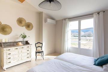 Maison De Vacances pour 9 Personnes dans Lacoste, Parc naturel régional du Luberon, Photo 2