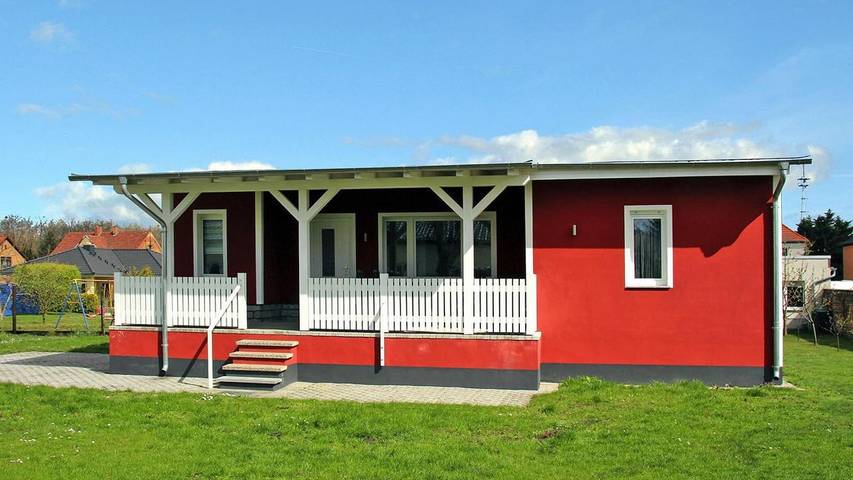 Ferienhaus für 4 Personen, mit Terrasse und Pool sowie Garten in Senftenberger See