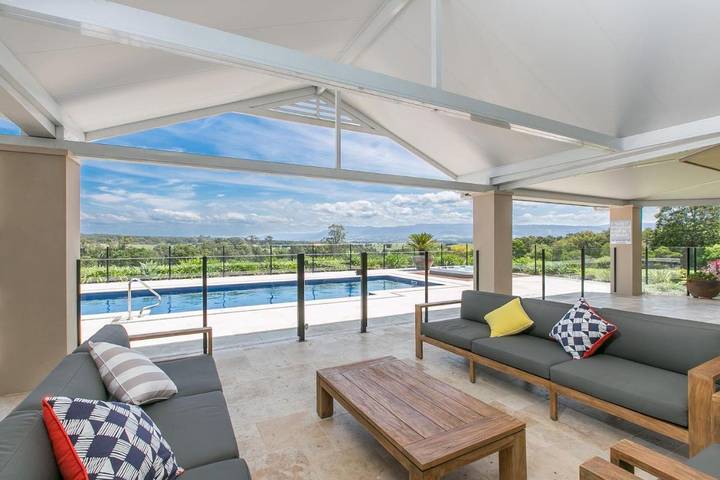 Ferienhaus für 10 Personen, mit Sauna und Pool sowie Balkon und Ausblick - 1