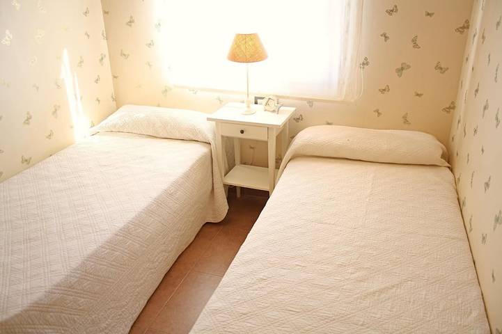 Ferienhaus für 8 Personen, mit Terrasse und Garten sowie Pool, mit Haustier in Miami Playa - 3