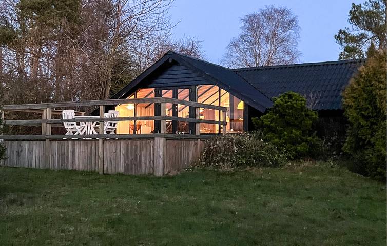Ferienhaus für 4 Personen, mit Terrasse in Vellerup - 2